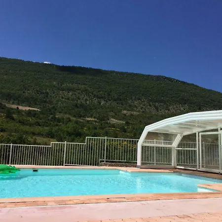 בית כפרי Les Grands Pres Des Baronnies *